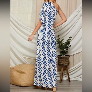 1088.  Elegant One-Shoulder Blue and White Leaf Print Maxi Dress